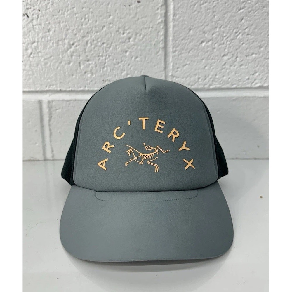 Arc'teryx Trucker Hat Cap Mens Snapback Rubber Logo Lightweight
